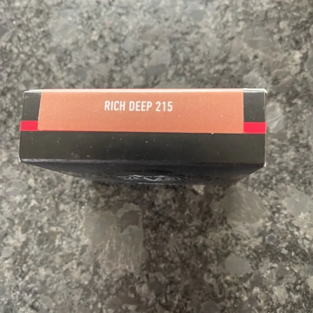 Kat Von D KVD Lock It Powder Foundation in Rich Deep #215 NEW